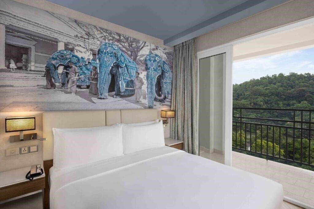 Отель Radisson Hotel Kandy 4*