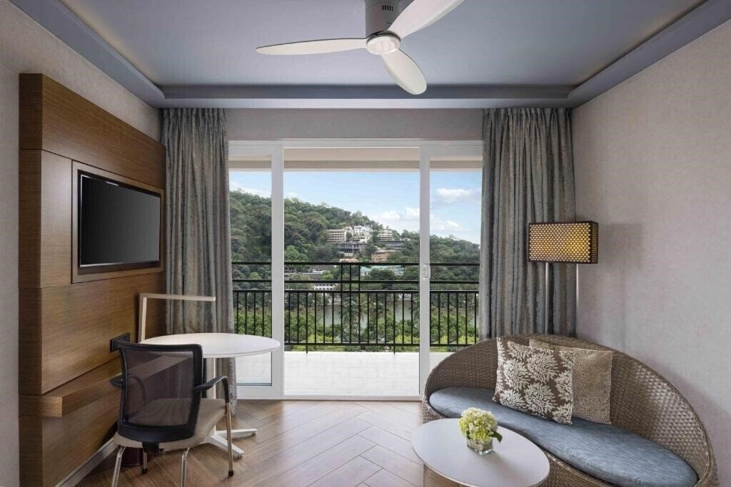 Изображение Radisson Hotel Kandy 4*