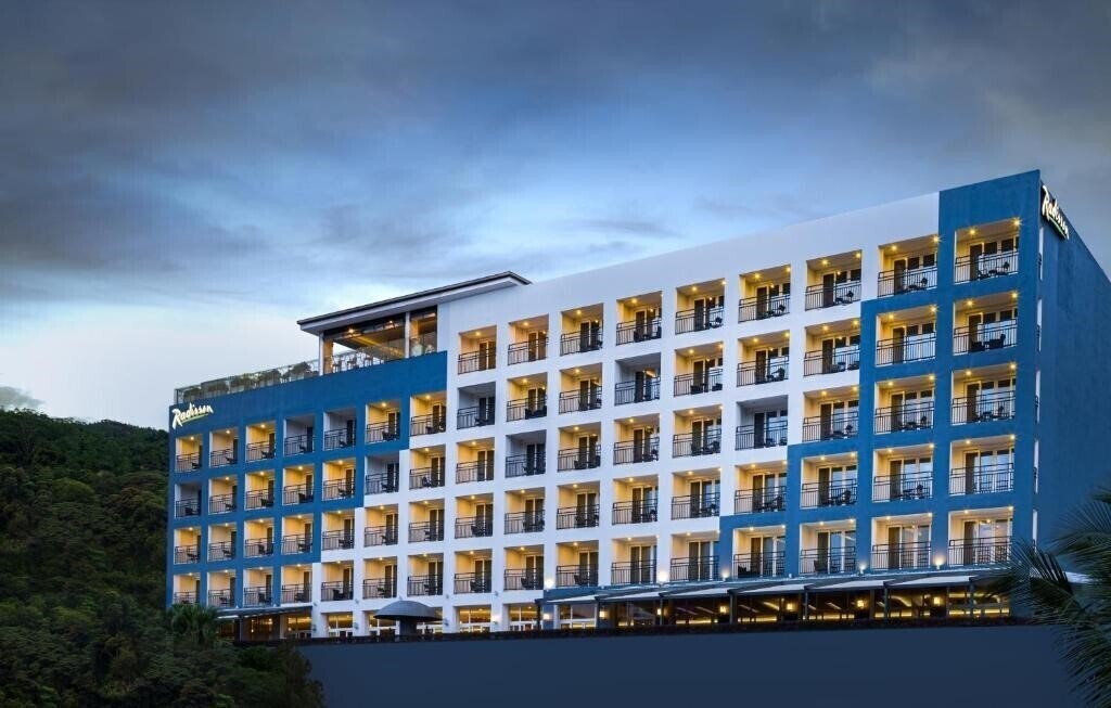 Готель Radisson Hotel Kandy 4*