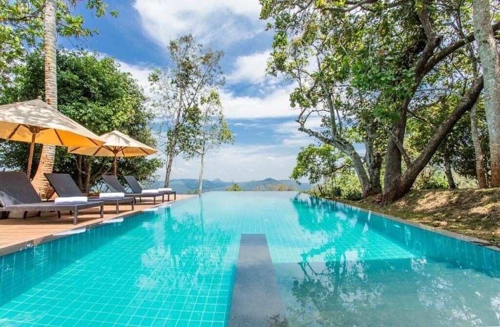 Отель Mountbatten Bungalow 5*