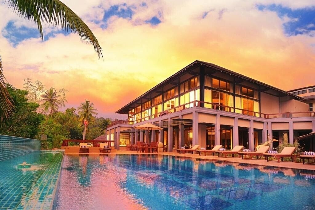 Готель Earl'S Regent Kandy 4*