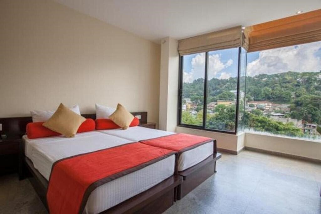 Фото Oak Ray City Hotel 3*