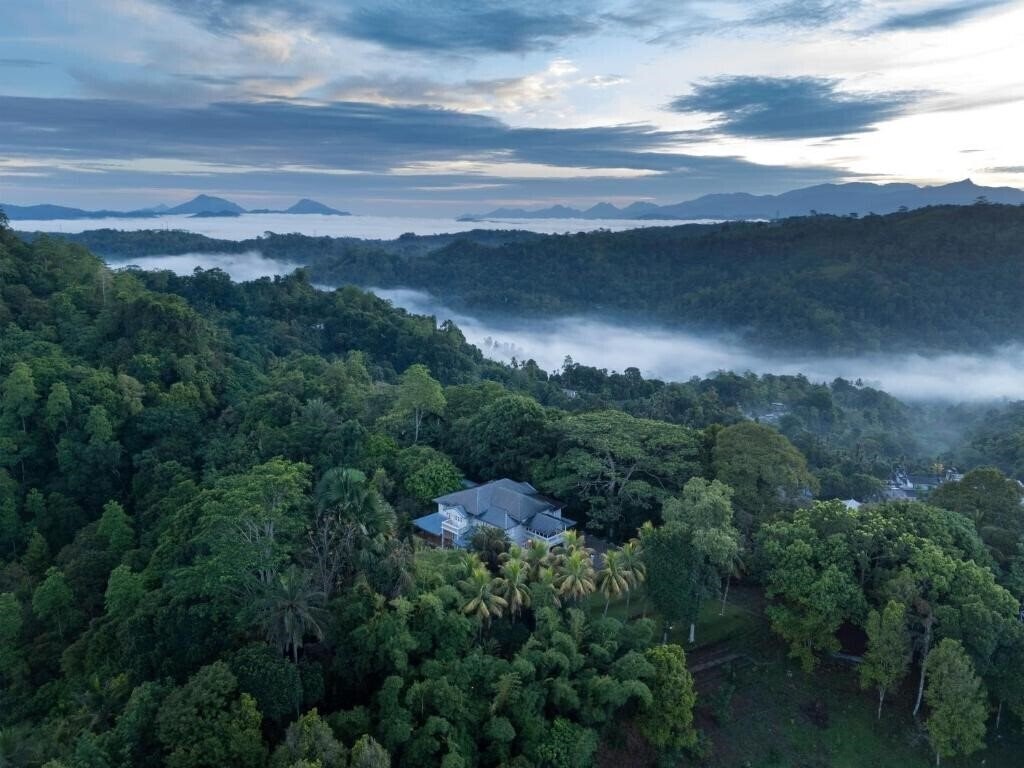 Готель Mount Frenion Manor by Seven Angels Kandy 4*