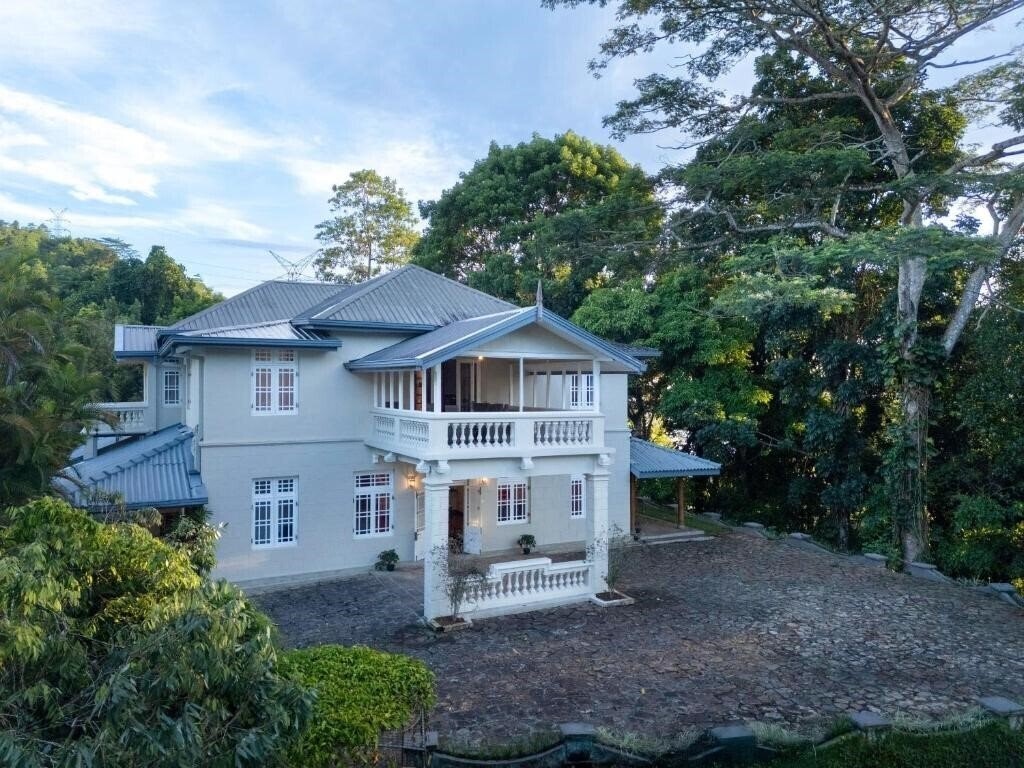 Фото Mount Frenion Manor by Seven Angels Kandy 4*