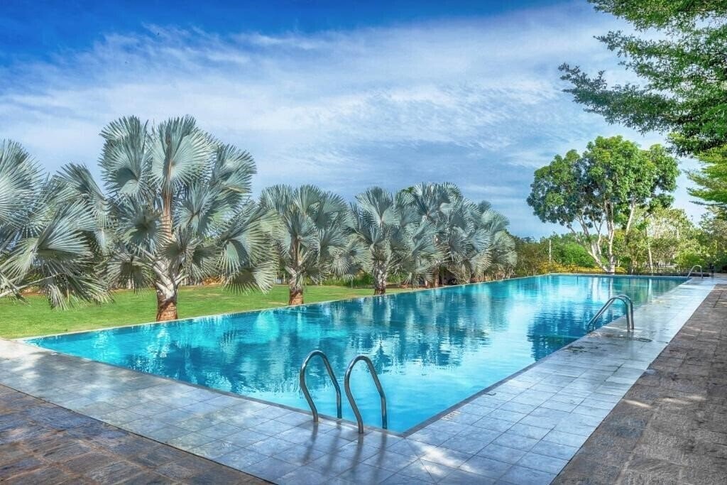 Фотографія Birds Resort Hambantota 5*