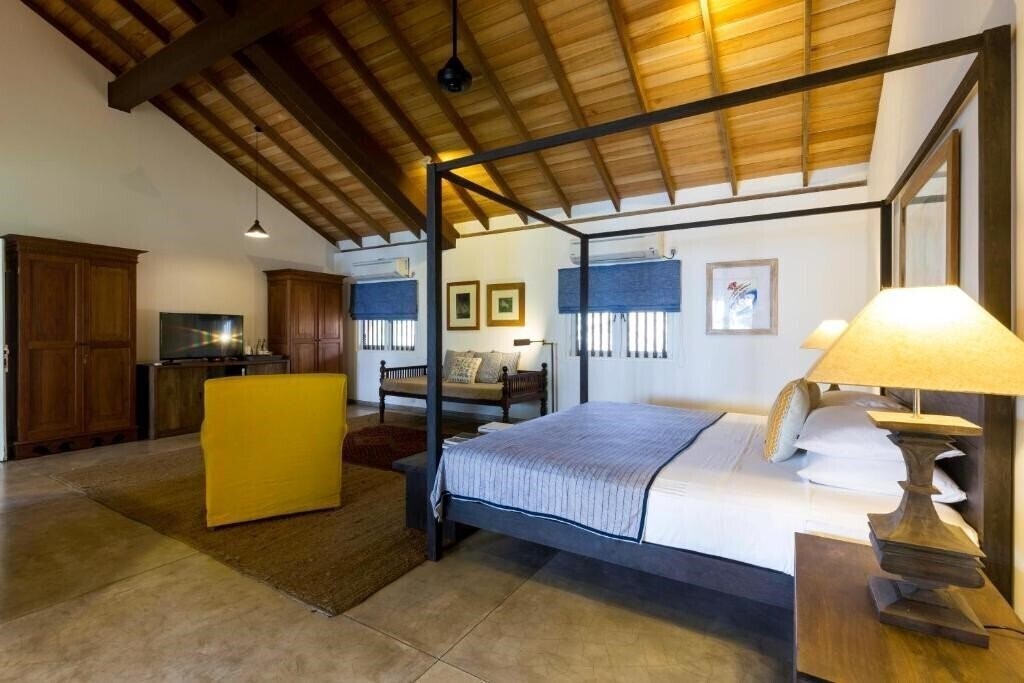 Отель Villa Saffron Hikkaduwa 3*