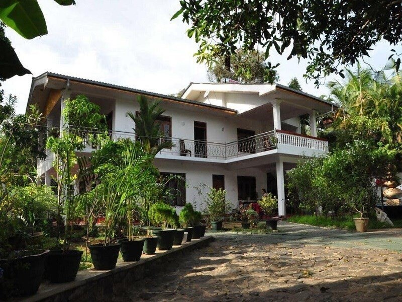 Готель Polina Resort Hikkaduwa 1*