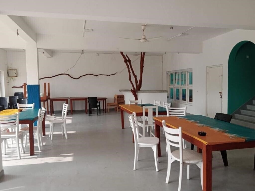 Фотография Sea View Apartments Hikkaduwa 2*