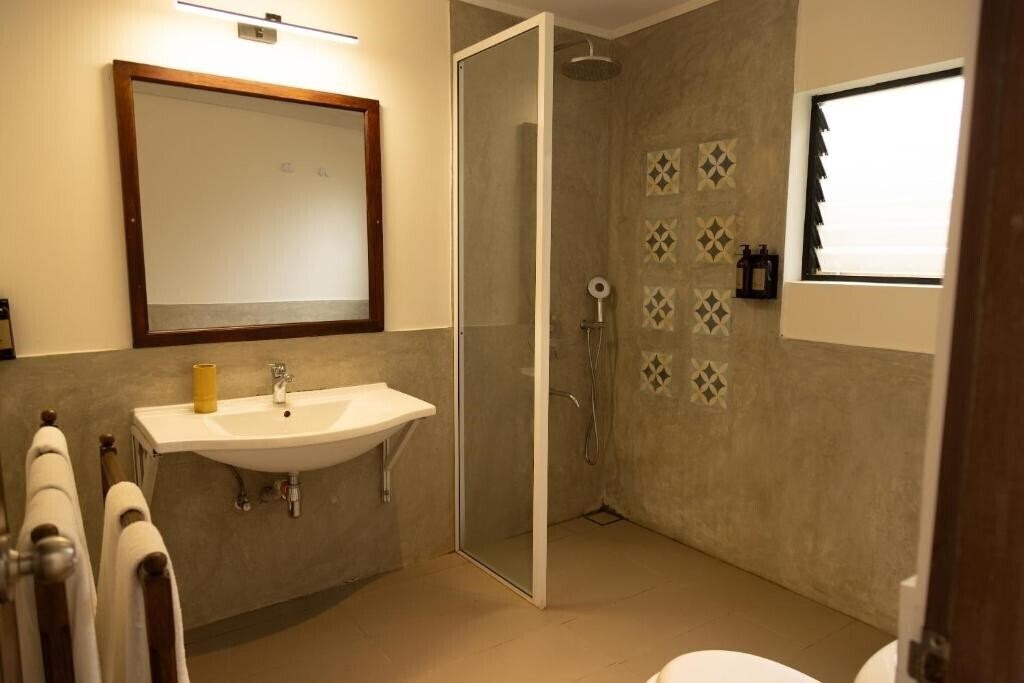 Фотографія Neevana Boutique Hotel Hikkaduwa 4*