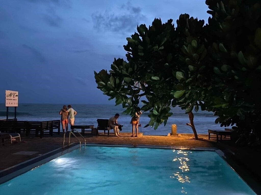 Зображення At Ease Beach Hotel 3*