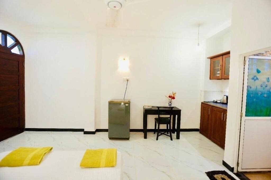 Фото White Horse Hikkaduwa 3*