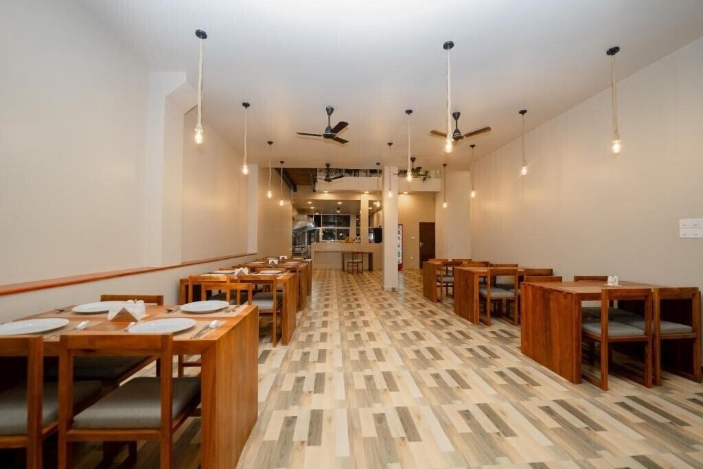 Картинка Emerald Resort Hikkaduwa 3*