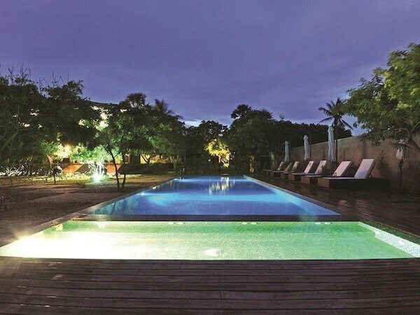 Отель Nikara Yala Beach Villas 4*