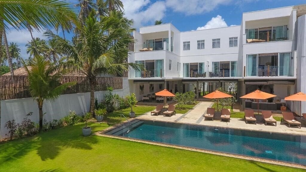 Готель Kk Beach Hotel 5*