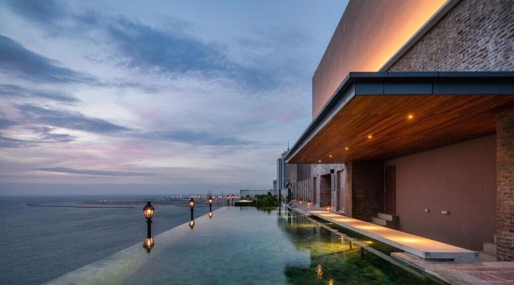Готель Granbell Hotel Colombo 5*