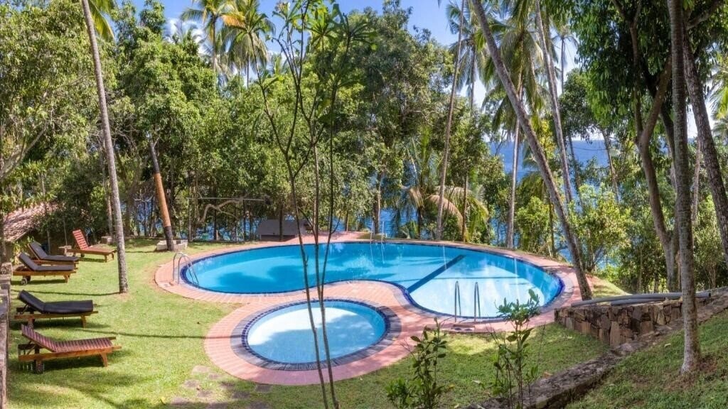 Отель Palace Mirissa 3*