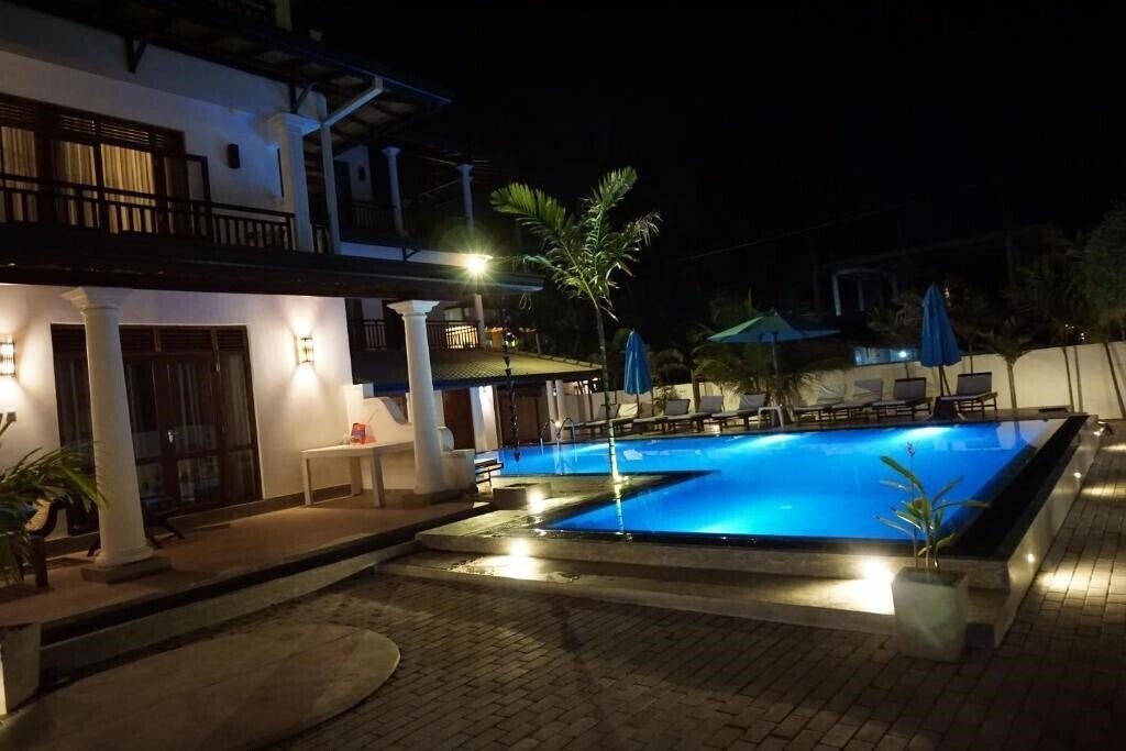 Отель Malee Villa 3*