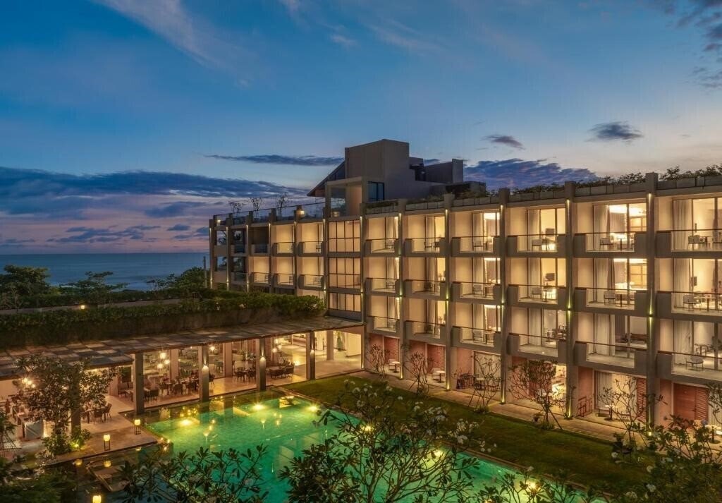 Готель Ferola Hotel 4*