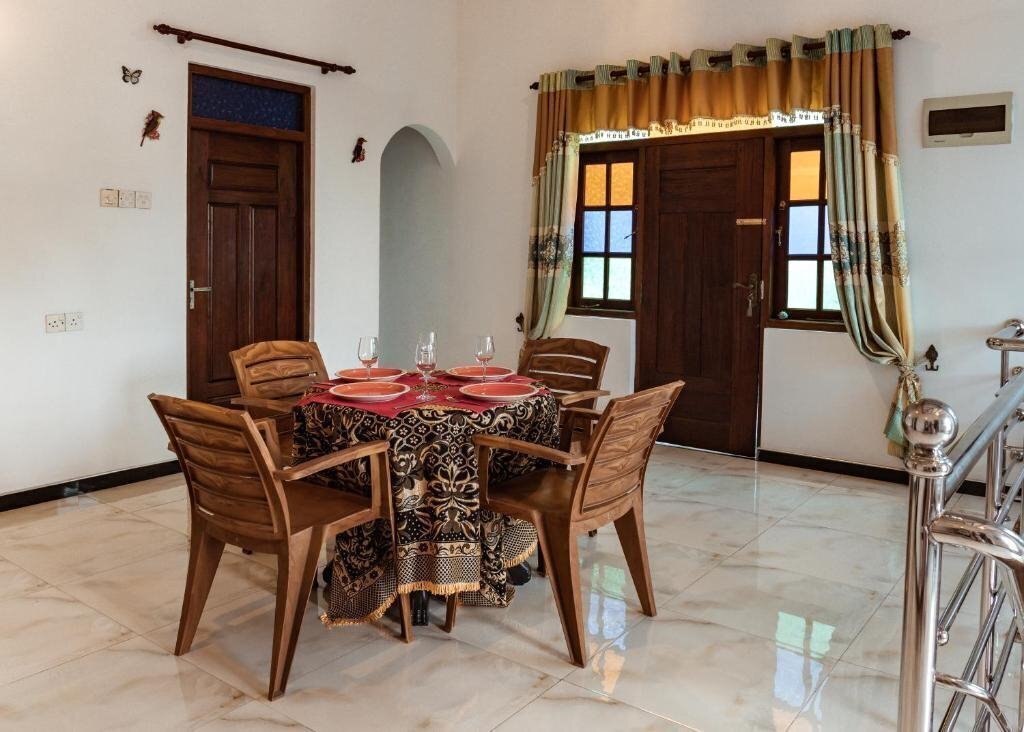 Фотографія Blue Whale Rooms Mirissa отель без категории