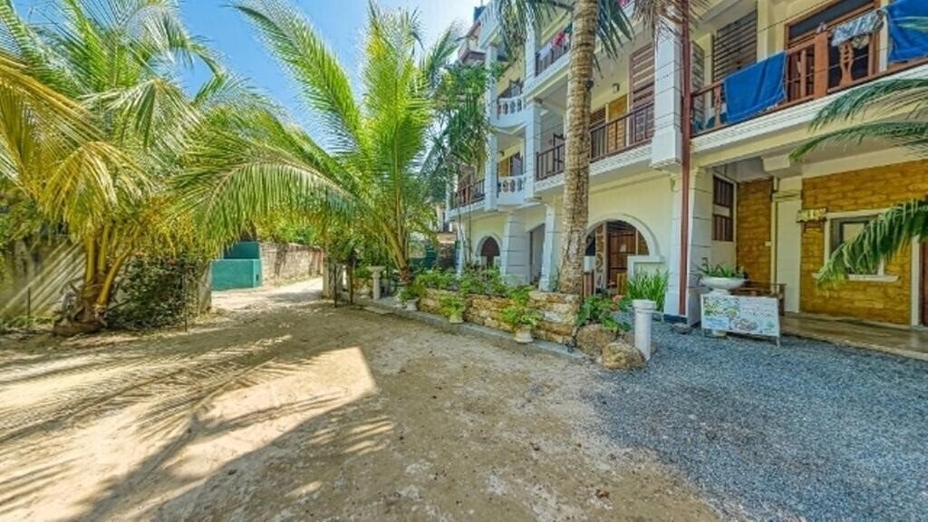 Готель Sky Garden 3*