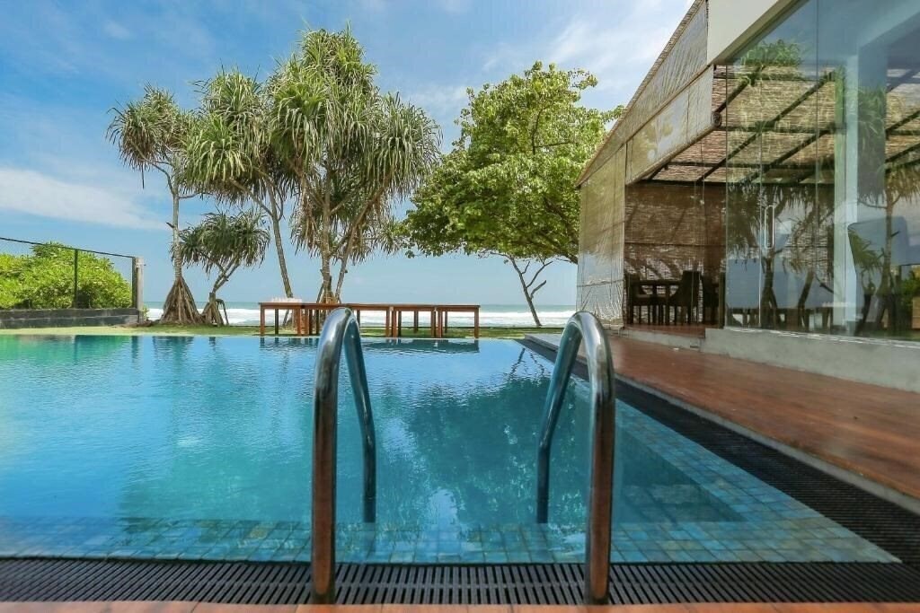 Готель Beach & Bliss Mirissa 4*