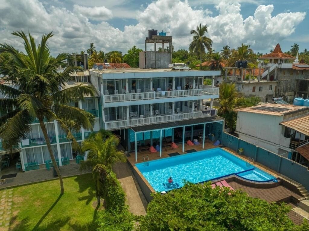 Отель Beach Mirissa Hotel 3*