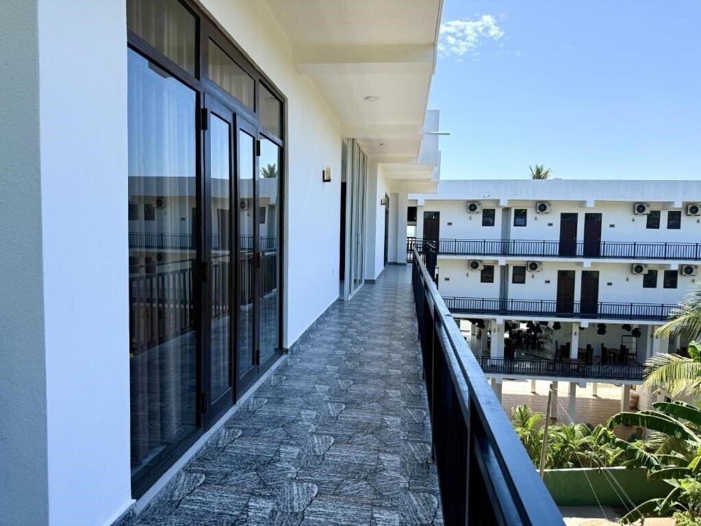 Фото Ceylon Charm Mirissa 3*