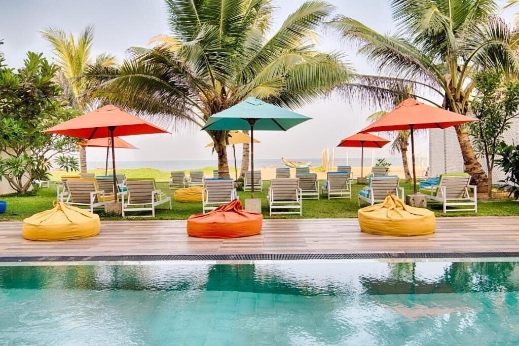Отель J Hotel Negombo 3*