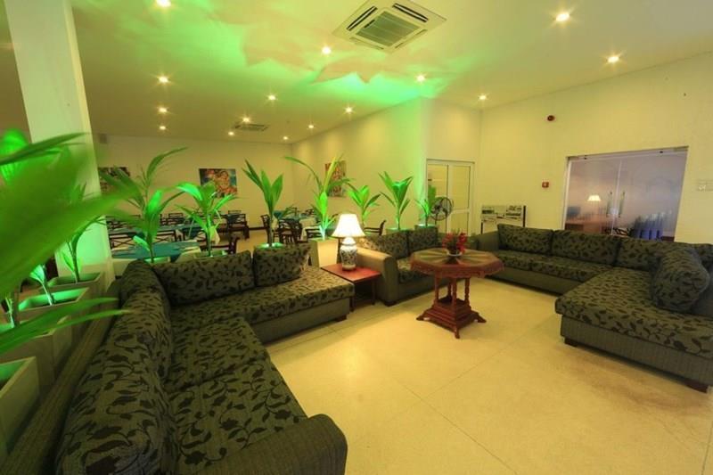 Фотографія Catamaran Beach Hotel 3*