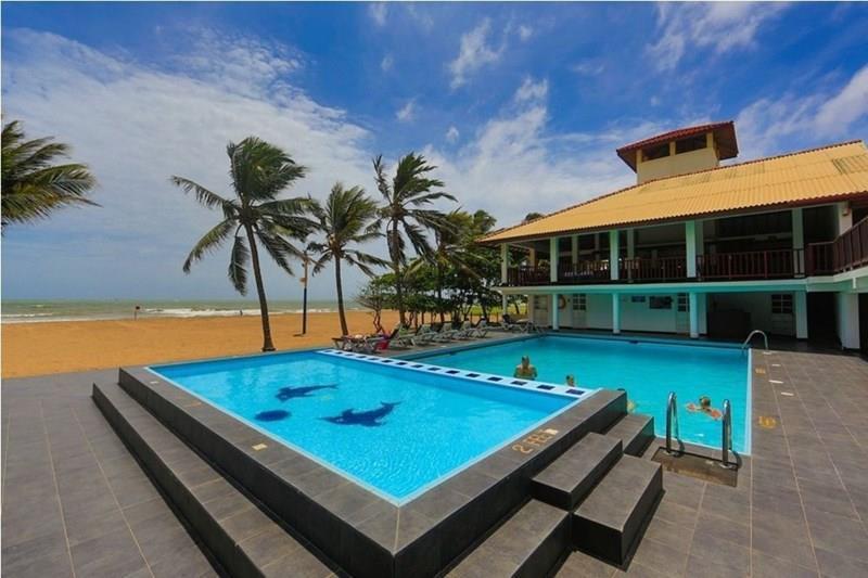 Фото Catamaran Beach Hotel 3*