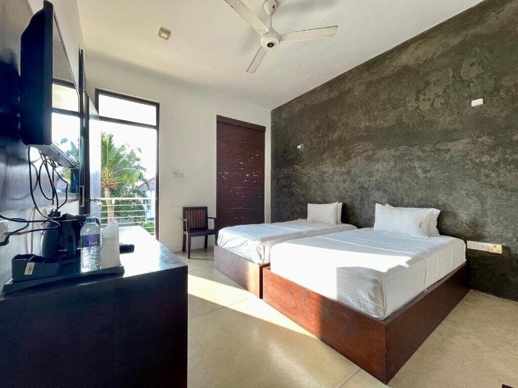 Готель Olanro Negombo 3*