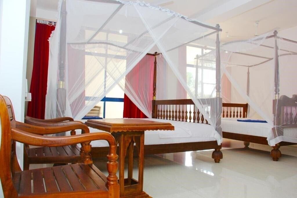 Фото Paradise Beach 3*