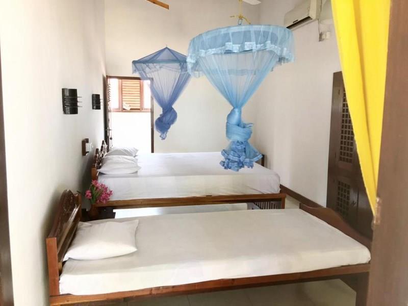 Фотографія Dephanie Beach Hotel 1*