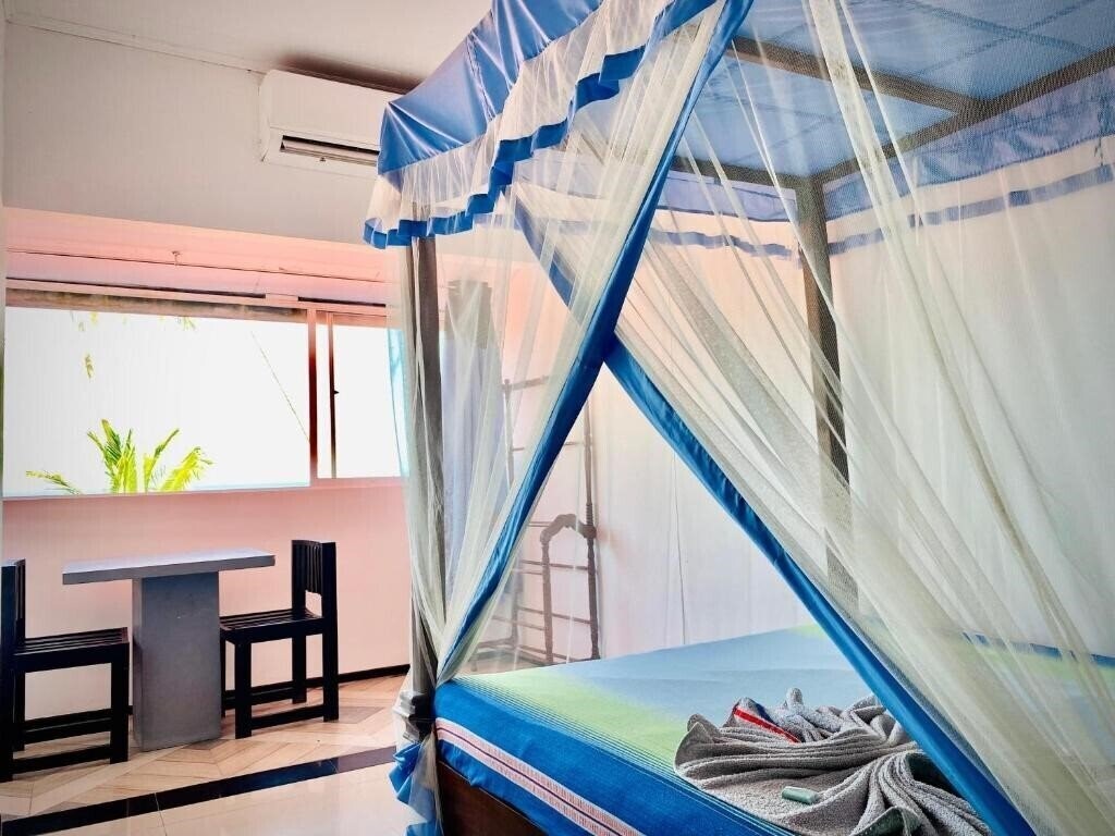 Зображення Rainbow Beach Hotel 3*