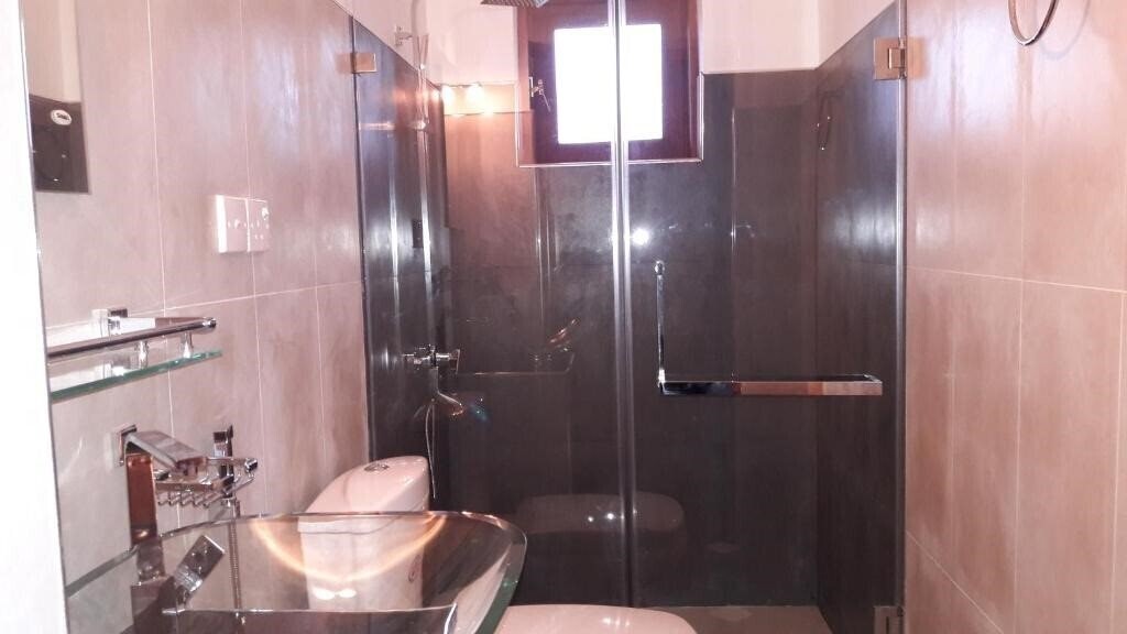 Фотографія New Rani Inn (ex. New Rani Inn) 2*