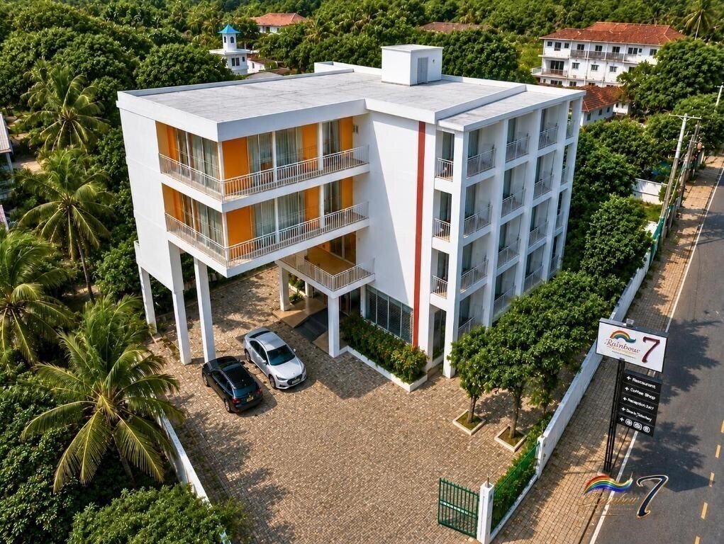 Готель Rainbow Seven Hotel 3*