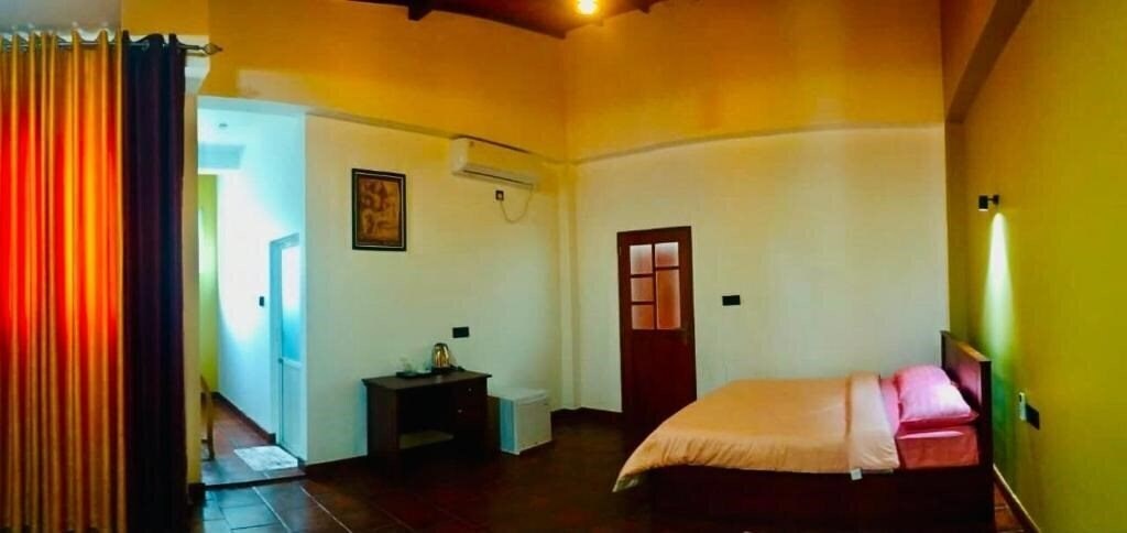 Отель Gateway Inn Negombo 3*