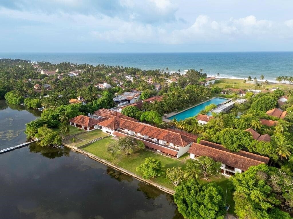 Готель Jetwing Lagoon 4*