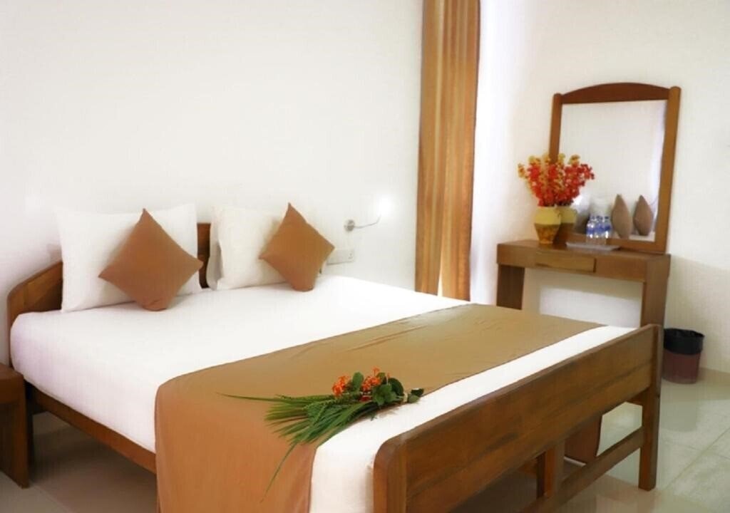 Изображение High Park Hotel 1*