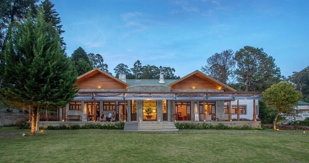 Готель W15 Lake Gregory 3*