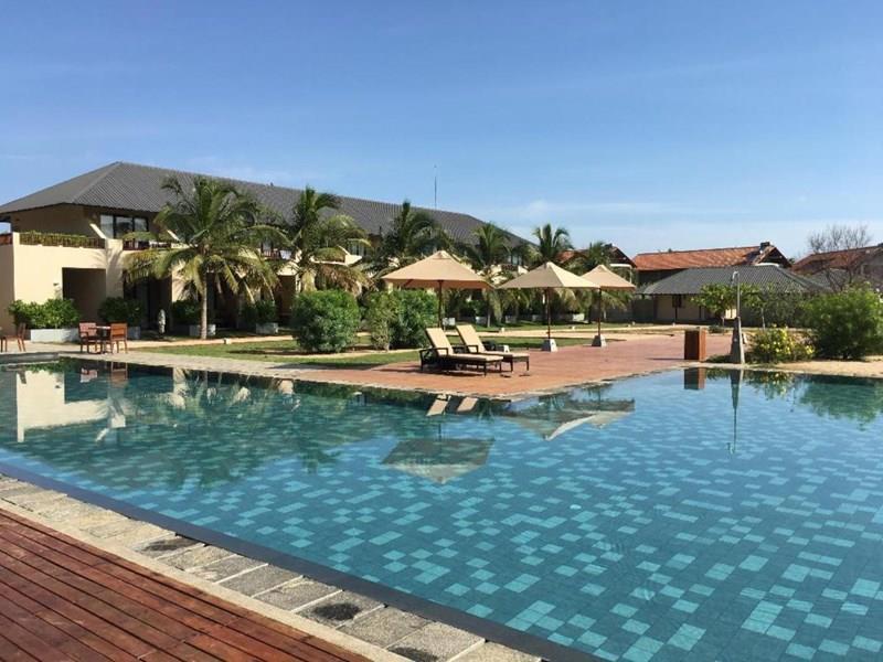 Готель Sunrise By Jetwing 4*