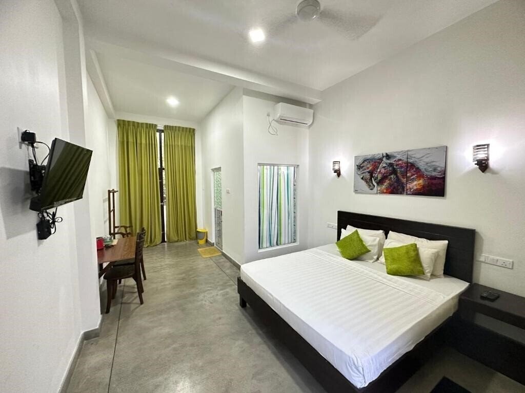 Картинка Jayaa Beach 2*