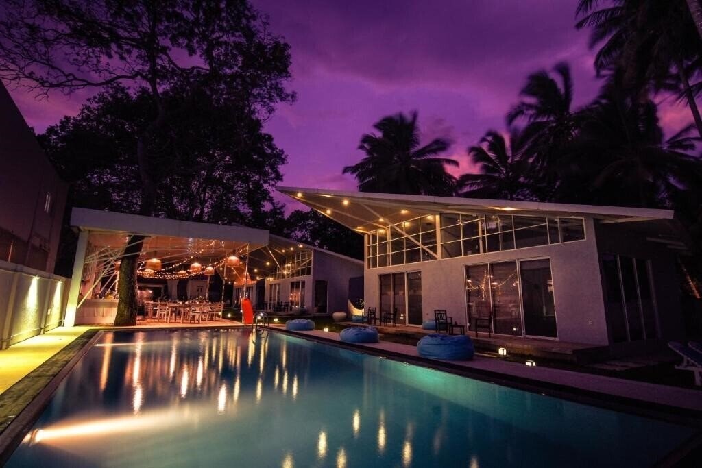 Готель Mawella Beach Resort 2*