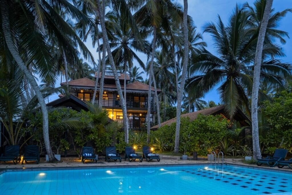 Готель Seven Turtles Resort 3*