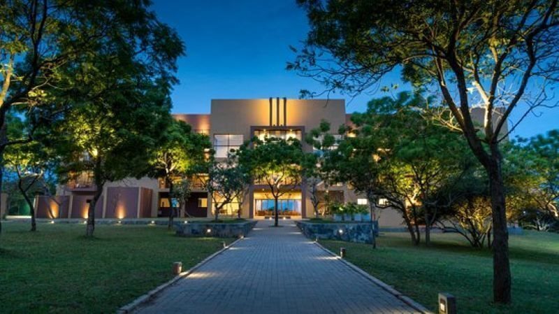 Готель Sooriya Resort & Spa 4*