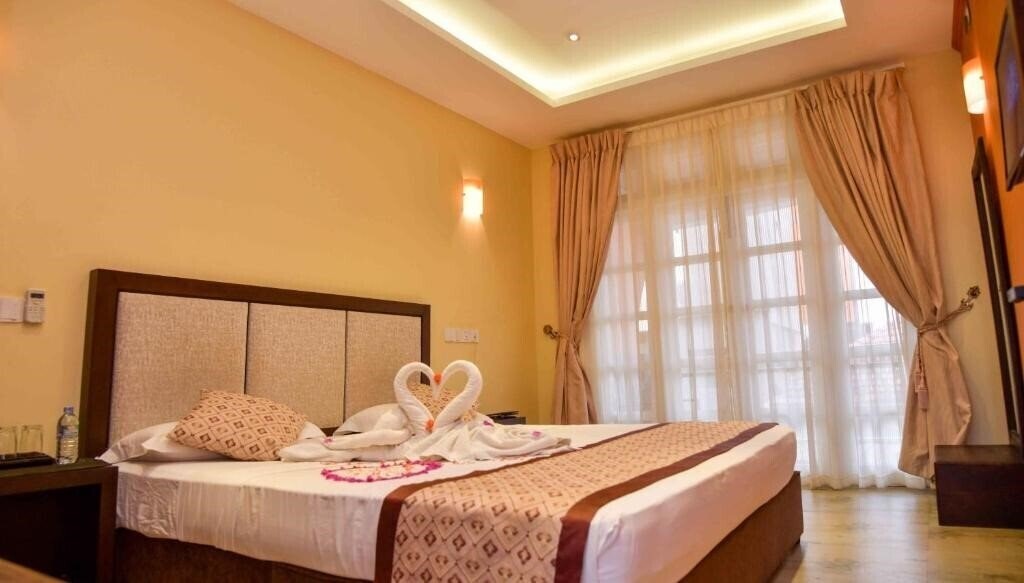 Фото Ceylon Sea Hotel 4*