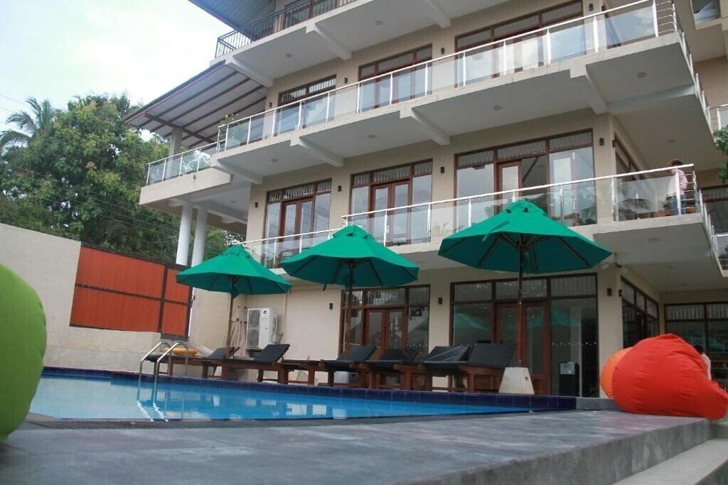 Отель Sanu Lagoon Resort & Spa 3*