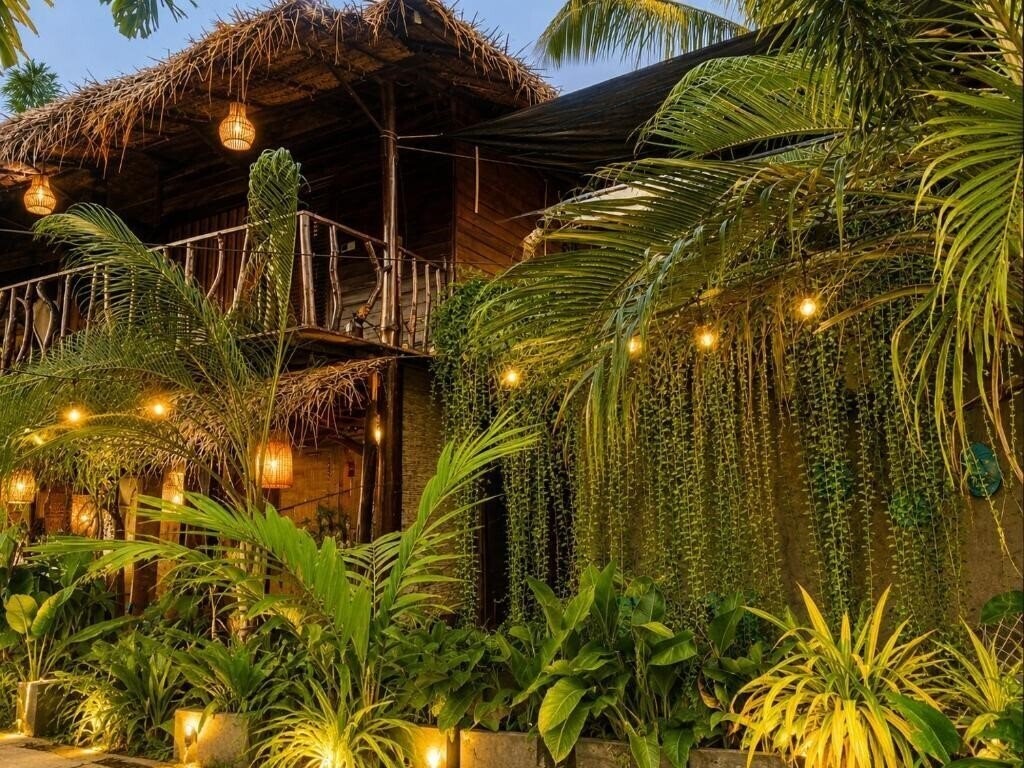 Фото Coco Palm Villa & Cabanas 3*