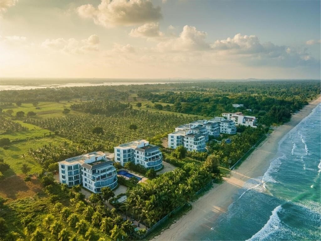 Отель Oceanfront Condos Nilaveli Apartment 4*