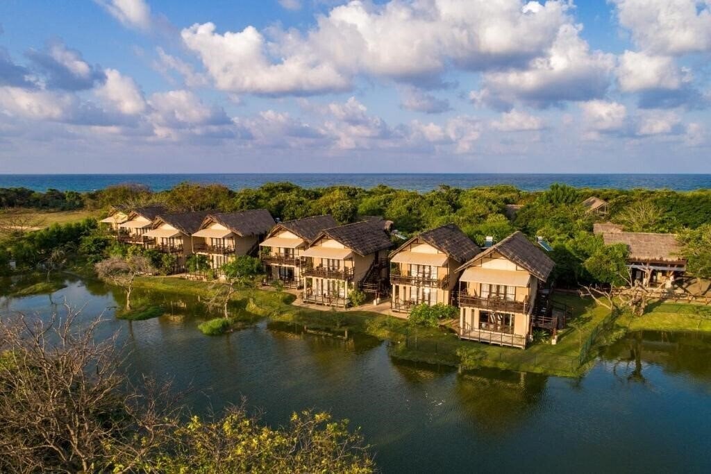 Картинка Jungle Beach Resort 5*